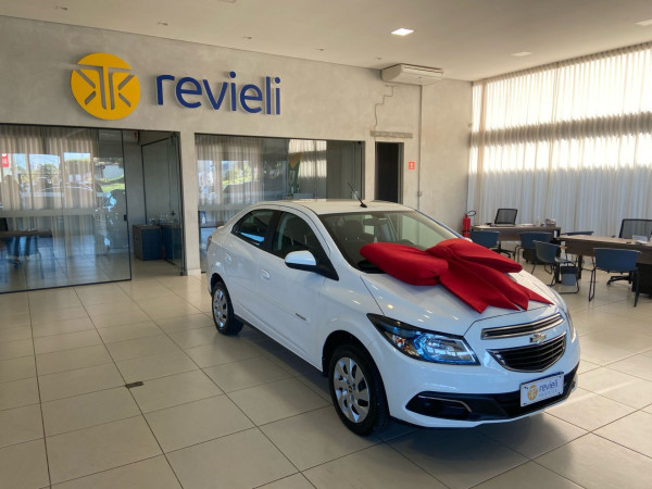 Prisma 1.4 4P LT FLEX AUTOMÁTICO